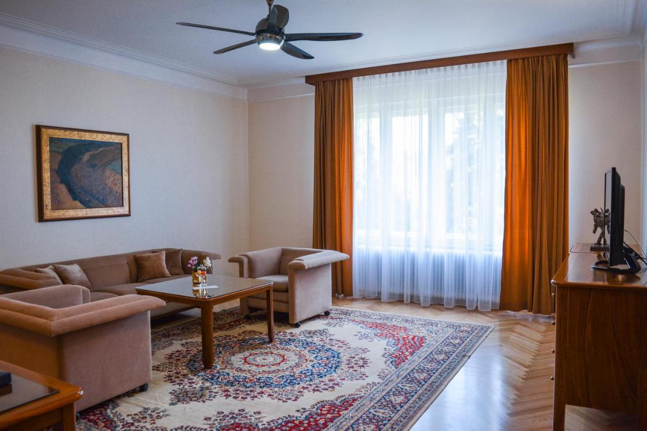 Vila Блед Екстериор снимка