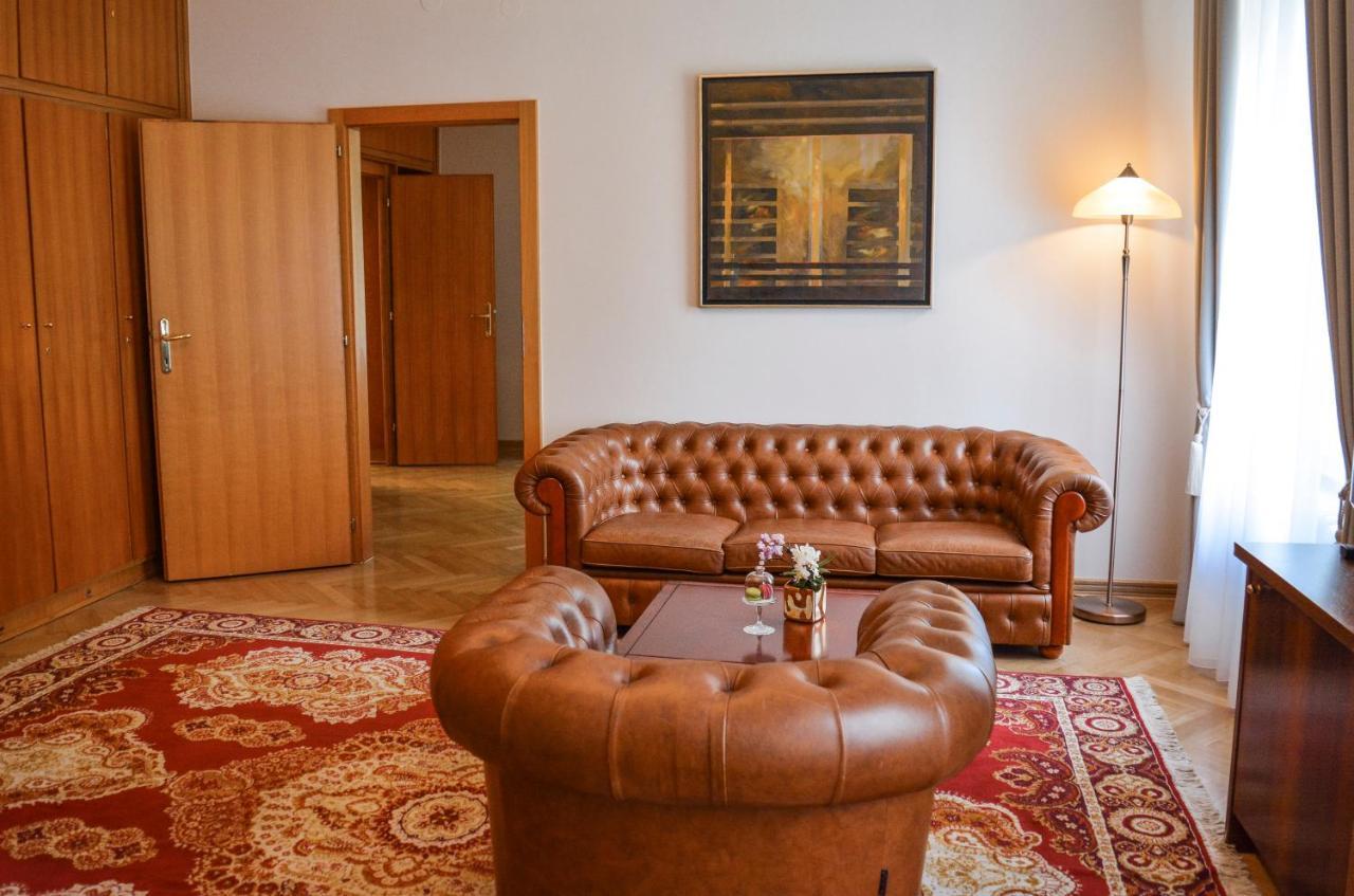 Vila Bled Hotel Екстериор снимка